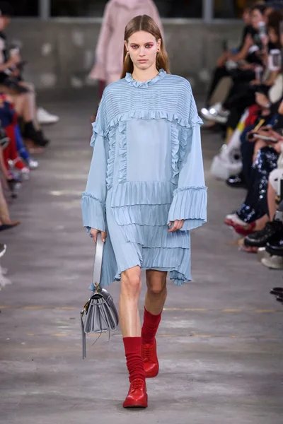 Look 65